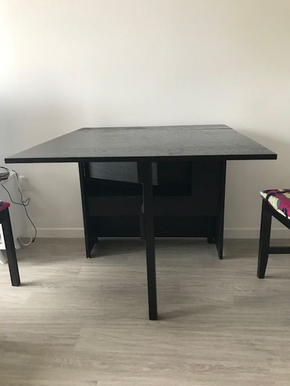 Table pliante habitat noir
Meubles