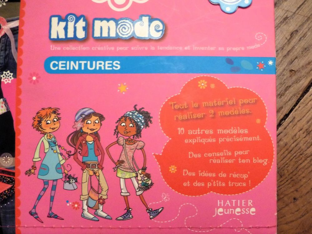 Ceintures- Kit Mode- Hatier Jeunesse Livres et BD