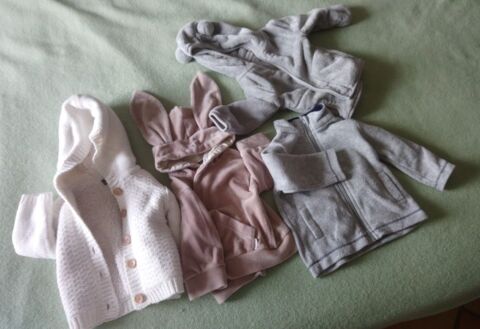 Lot vêtements bébé 19 La Courneuve (93)