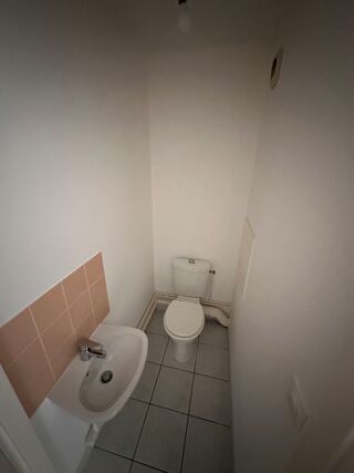  Appartement à louer 2 pièces 46 m²
