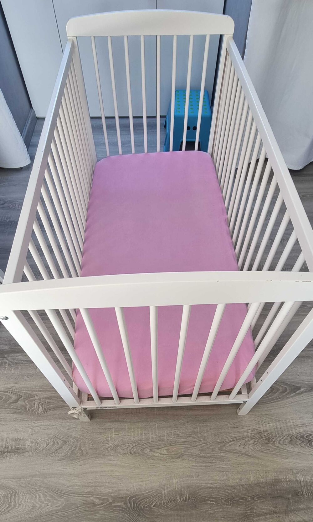 Lit &agrave; barreaux pour enfant 0 &agrave; 3 ans
Dim : 60/120 cm Meubles