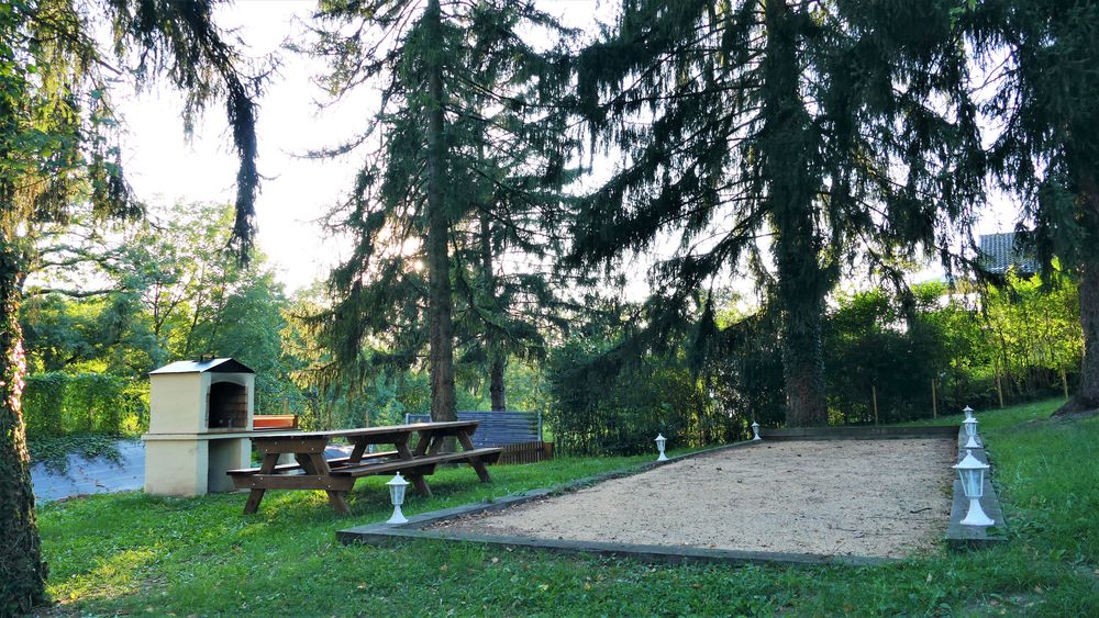   Vacances en CHALET 1 KM DU LAC D'ANNECY
terrasse parc pakg
Rhône-Alpes, Talloires (74290)