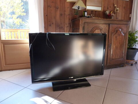 tlviseur SHARP    118 cm diagonale   trs  bon tat      
120 Bramans (73)