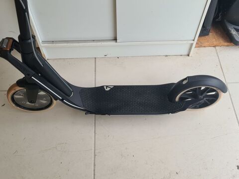 Trottinette  50 Montluel (01)