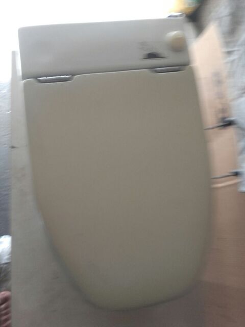 wc broyeur monobloc cuvette en cramique broyage par turbine me contact au 0783197537 150 Creil (60)
