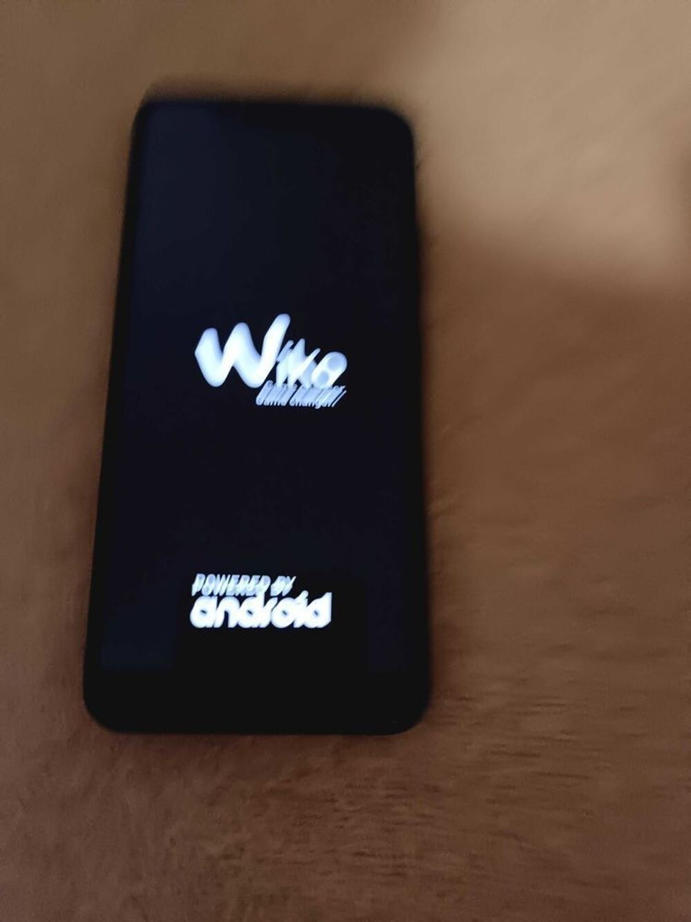 ordinateur et portable et vaisselle Matériel informatique
