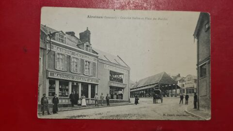 cpa du 80 - AIRAINES    Grandes Halles et Place du March� ( 10 Lucheux (80)
