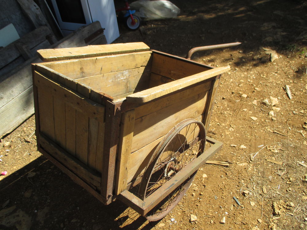 chariot artisanal original. Jardin