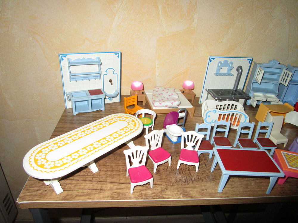 MAISON PLAYMOBIL +DIVERS ACCESSOIRES MAISON Jeux / jouets