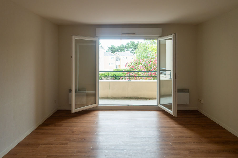 Location Appartement Appartement T3 (73 m2) - 4 pièces dans petite copropriété Couëron