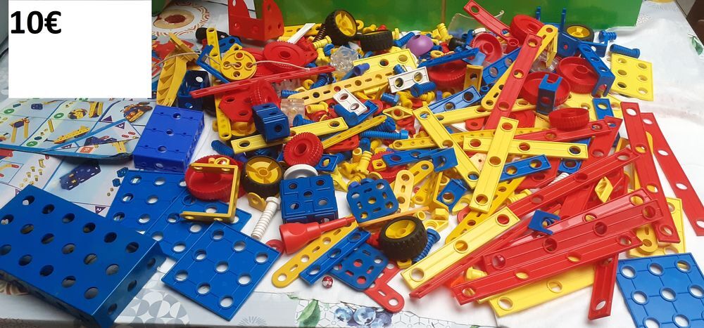 lot jeu de construction pi&egrave;ces m&eacute;cano et autres pas d'envoi Jeux / jouets