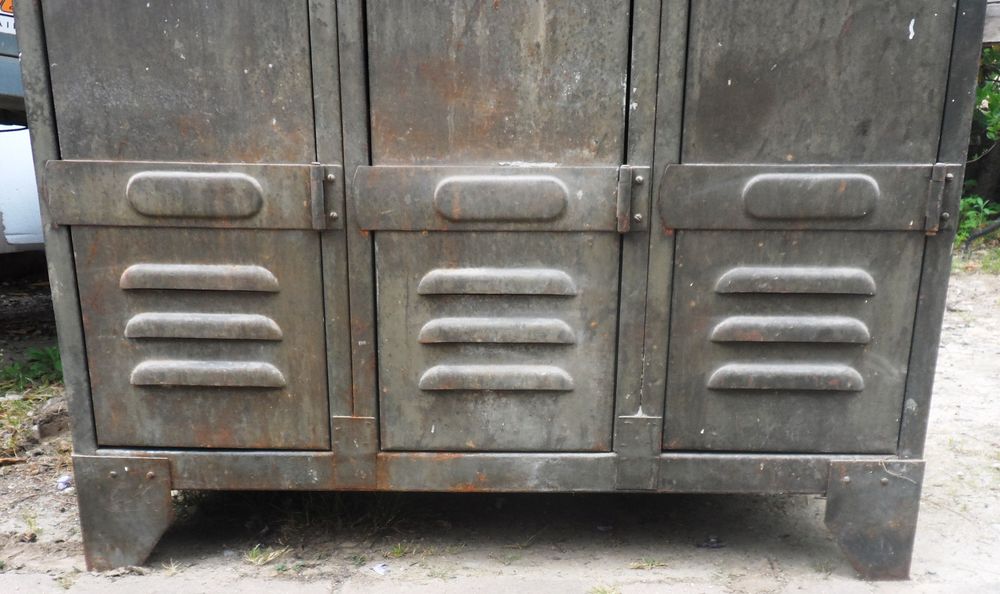 Placard, armoire de vestiaire m&eacute;tallique des ann&eacute;es 60/70 Bricolage