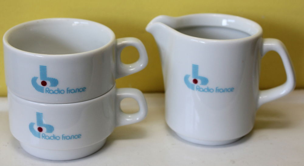 Tasses RADIO FRANCE vintage 70 