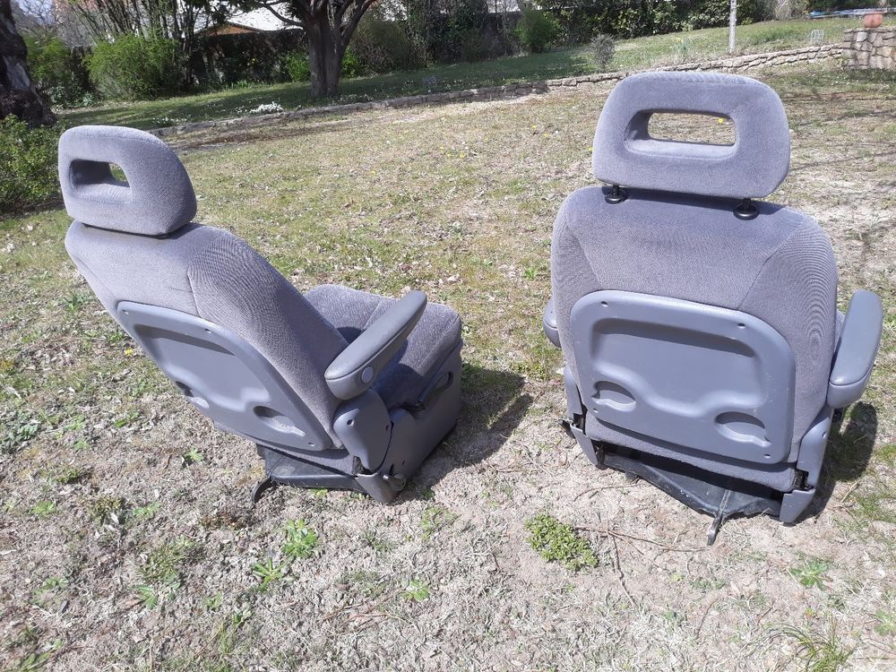 Si&egrave;ges de Chrysler Voyager en tissu gris avec accoudoirs Sports