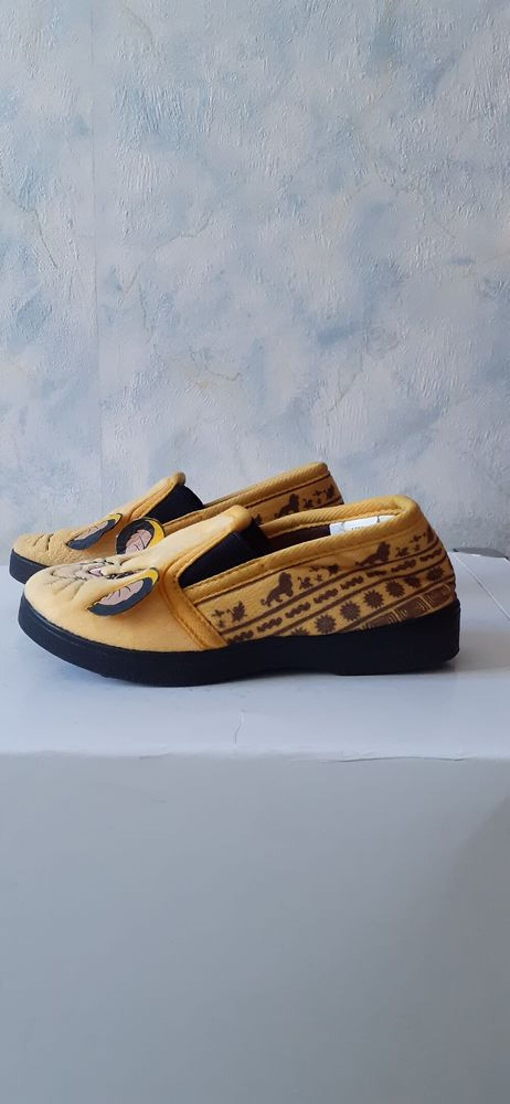 Chaussons gar&ccedil;on pointure 26 Chaussures
