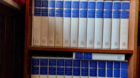 Collection Encyclopaedia Universalis reliée 0 Rive-de-Gier (42)
