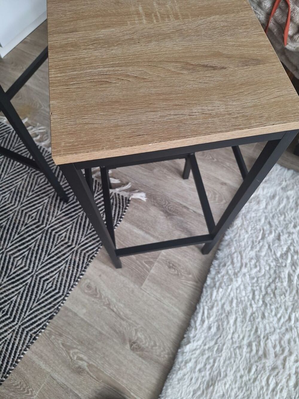 Table haute et 4 chaises Meubles