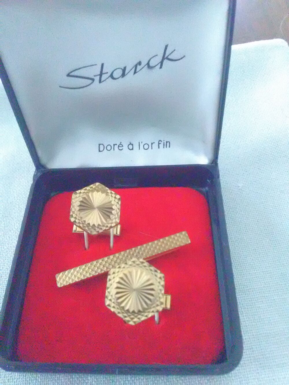 Boutons de Manchettes et Barette de Cravate / l'ensemble Bijoux et montres