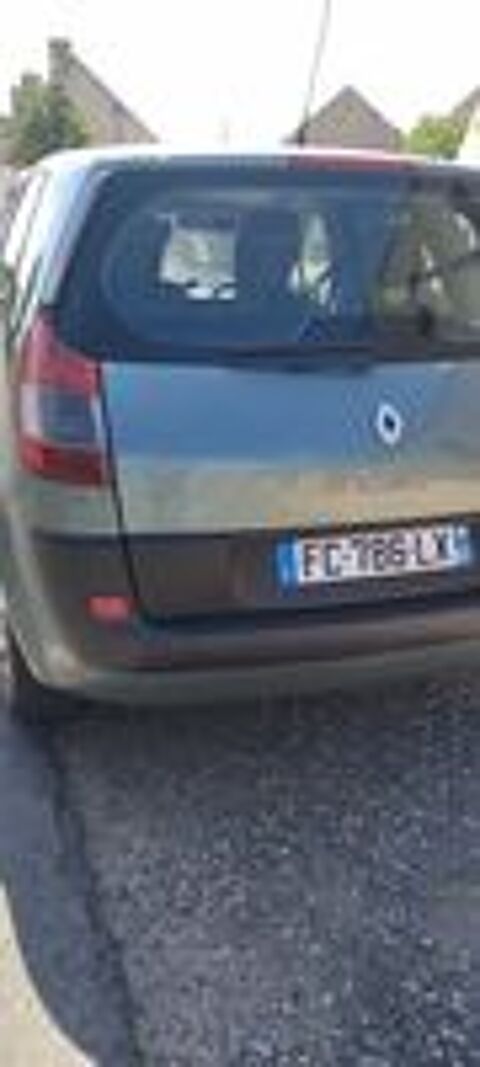 Grand Sc&eacute;nic II Grand Scenic 1.9 dCi 120 Confort Expression 2004 occasion 03380 Lamaids