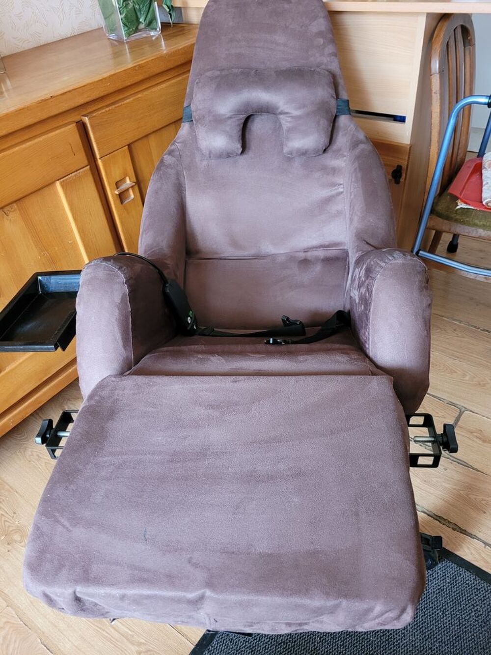 Fauteuil coque m&eacute;dicalis&eacute; &eacute;lectrique Meubles