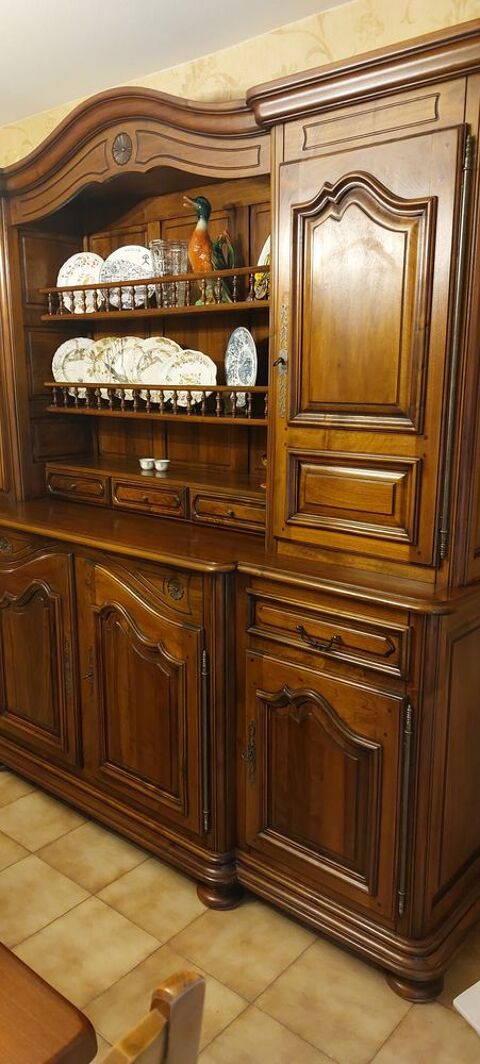 Salle � manger en noyer de france  FAIRE OFFRE
Marseille 11 (13)