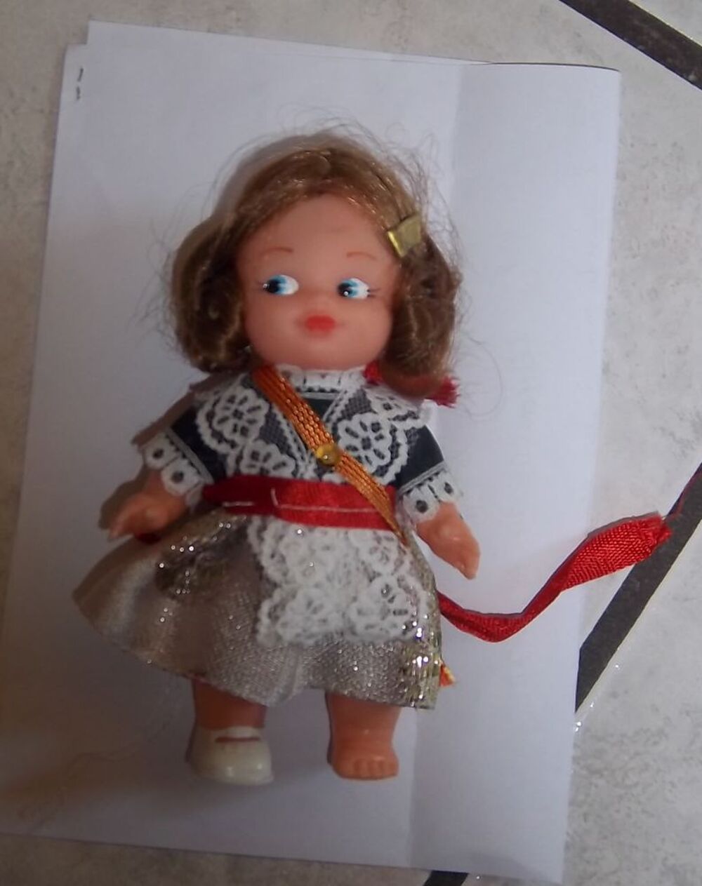 Poup&eacute;e folklorique Camarasa ann&eacute;e 60 
