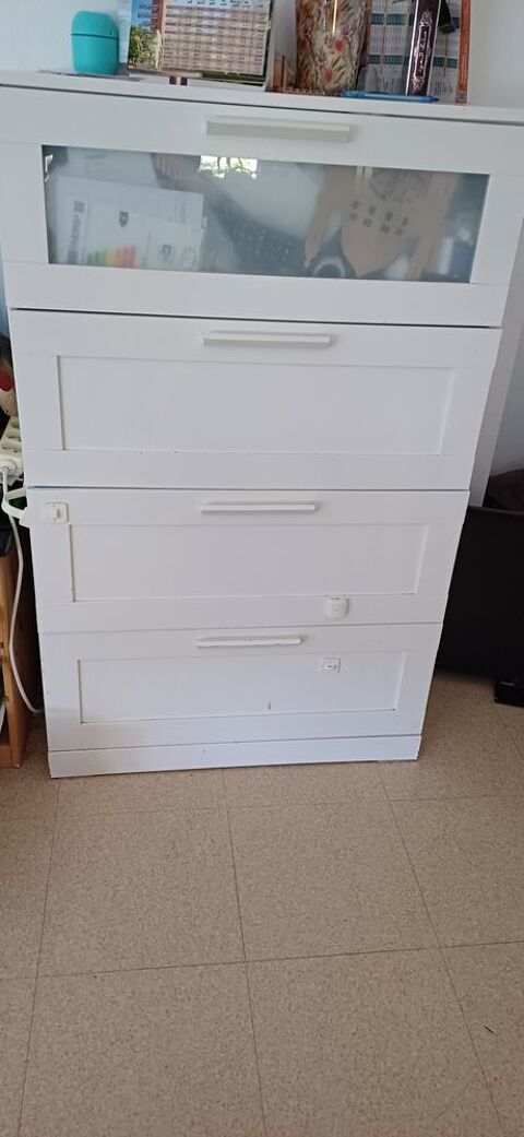 Commode Ikea blanche 4 tiroirs en bon �tat 70 Montigny-le-Bretonneux (78)