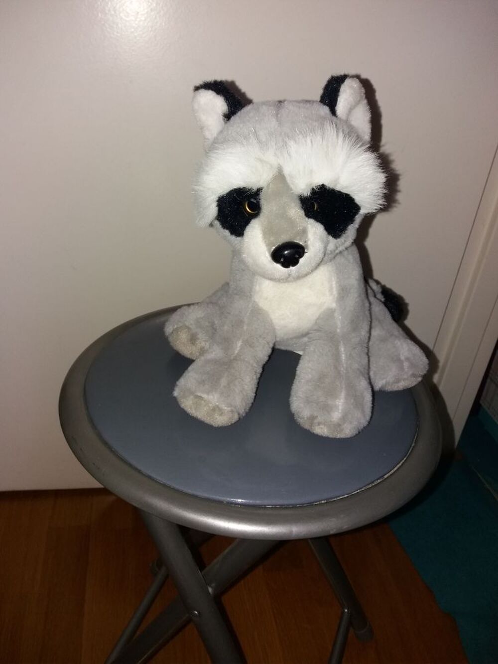 JOLI PETITE PELUCHE PANDA OU PETIT CHIEN ETAT NEUF. Jeux / jouets