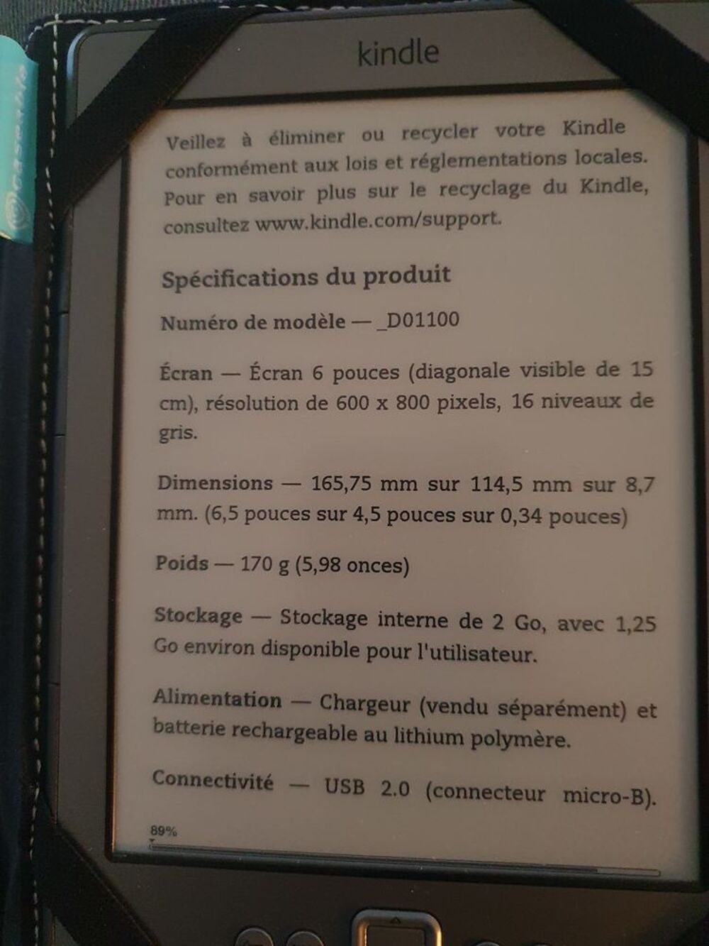 Kindle avec &eacute;tui en cuir noir et stylet Matériel informatique