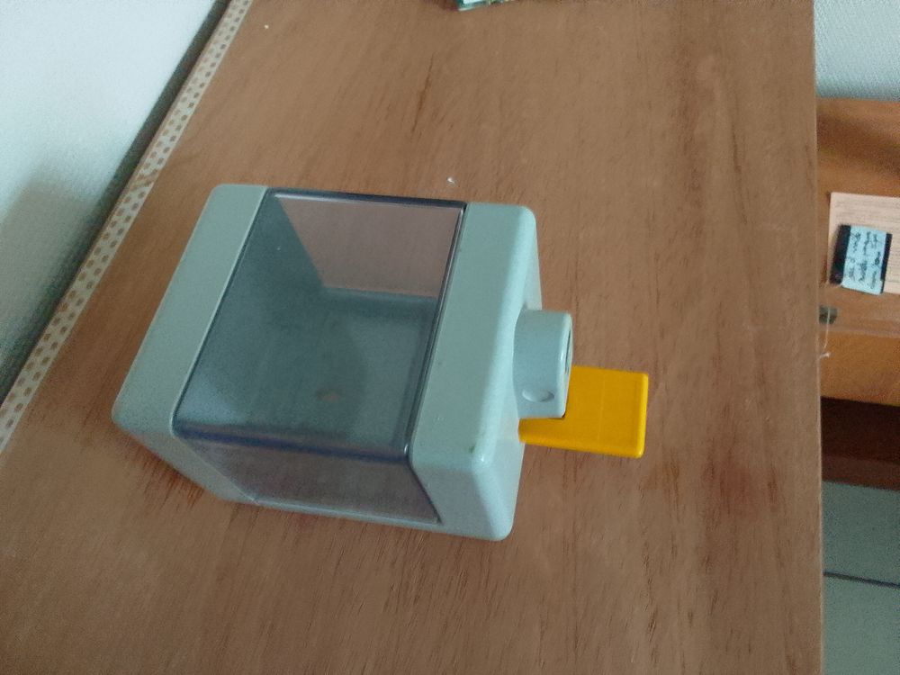 DISTRIBUTEUR DE SAVON LIQUIDE NEUF Bricolage