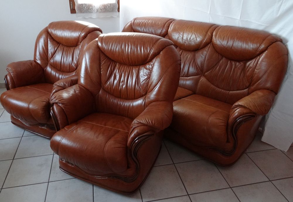 Ensemble canap&eacute; et 2 fauteuils en cuir Meubles