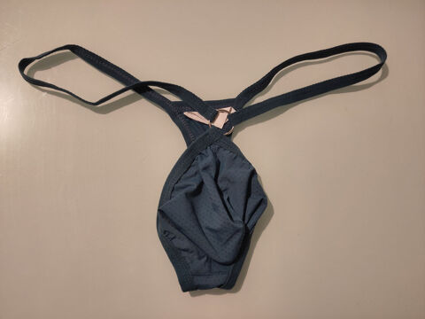 String homme minimaliste taille L 5 Bourg-Blanc (29)