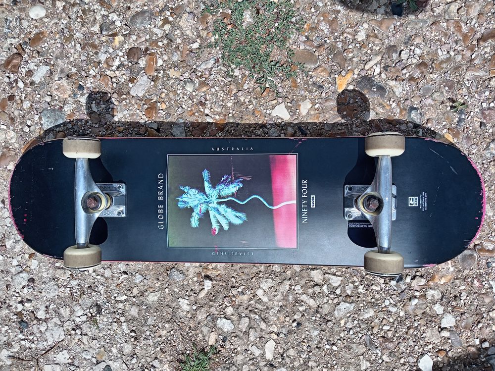 Skateboard Globe Sports