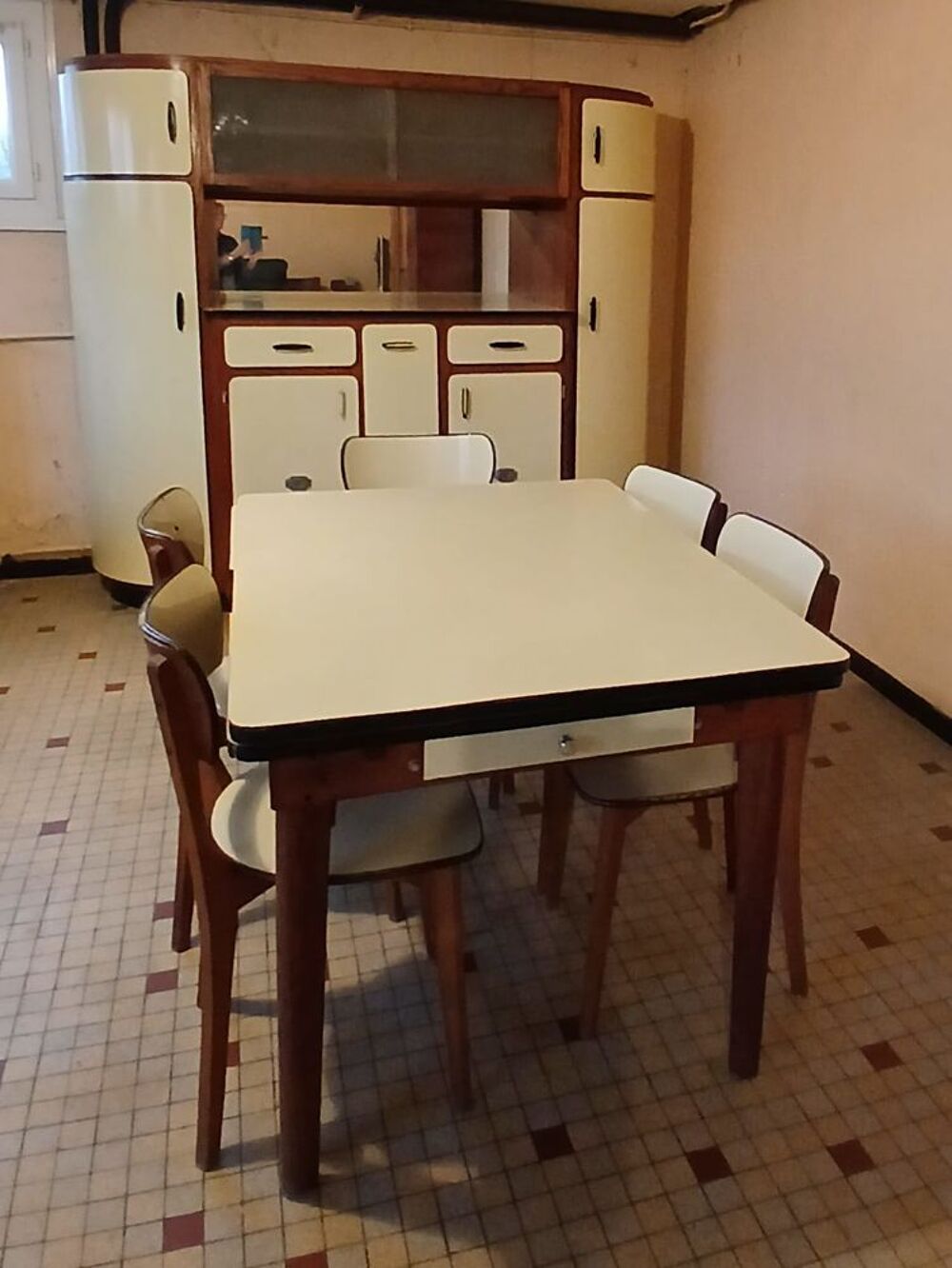 salle &agrave; manger vintage Meubles