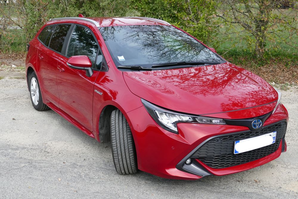 Corolla Touring Sports Pro Hybride 122h Dynamic Business (avec support lombaire) 2021 occasion 44140 Le Bignon