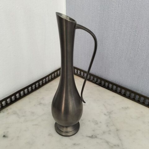 Vase en �tain 8 Tassin-la-Demi-Lune (69)
