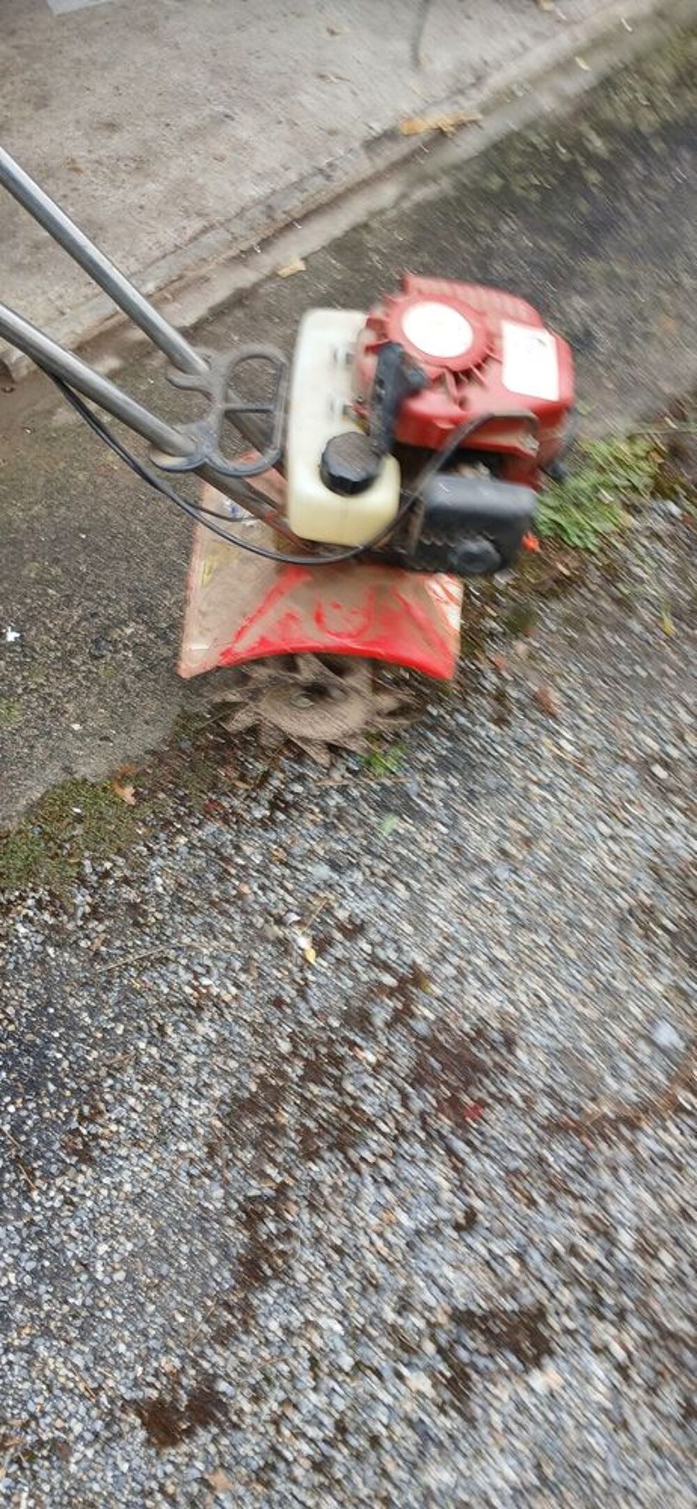 Moto bineuse MANTIS Jardin