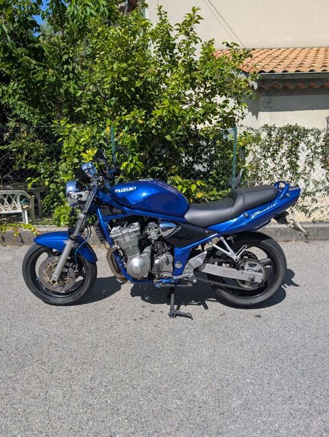 Moto SUZUKI 2002 occasion Tourrette-Levens 06690