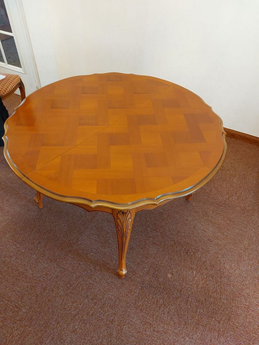 TABLE RONDE Meubles