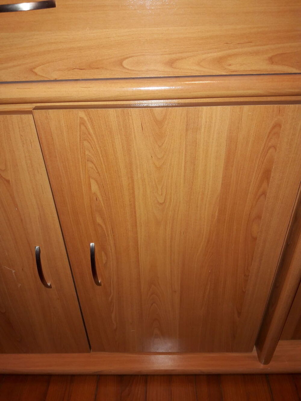 Buffet bois clair 4 portes 1 tiroir Meubles