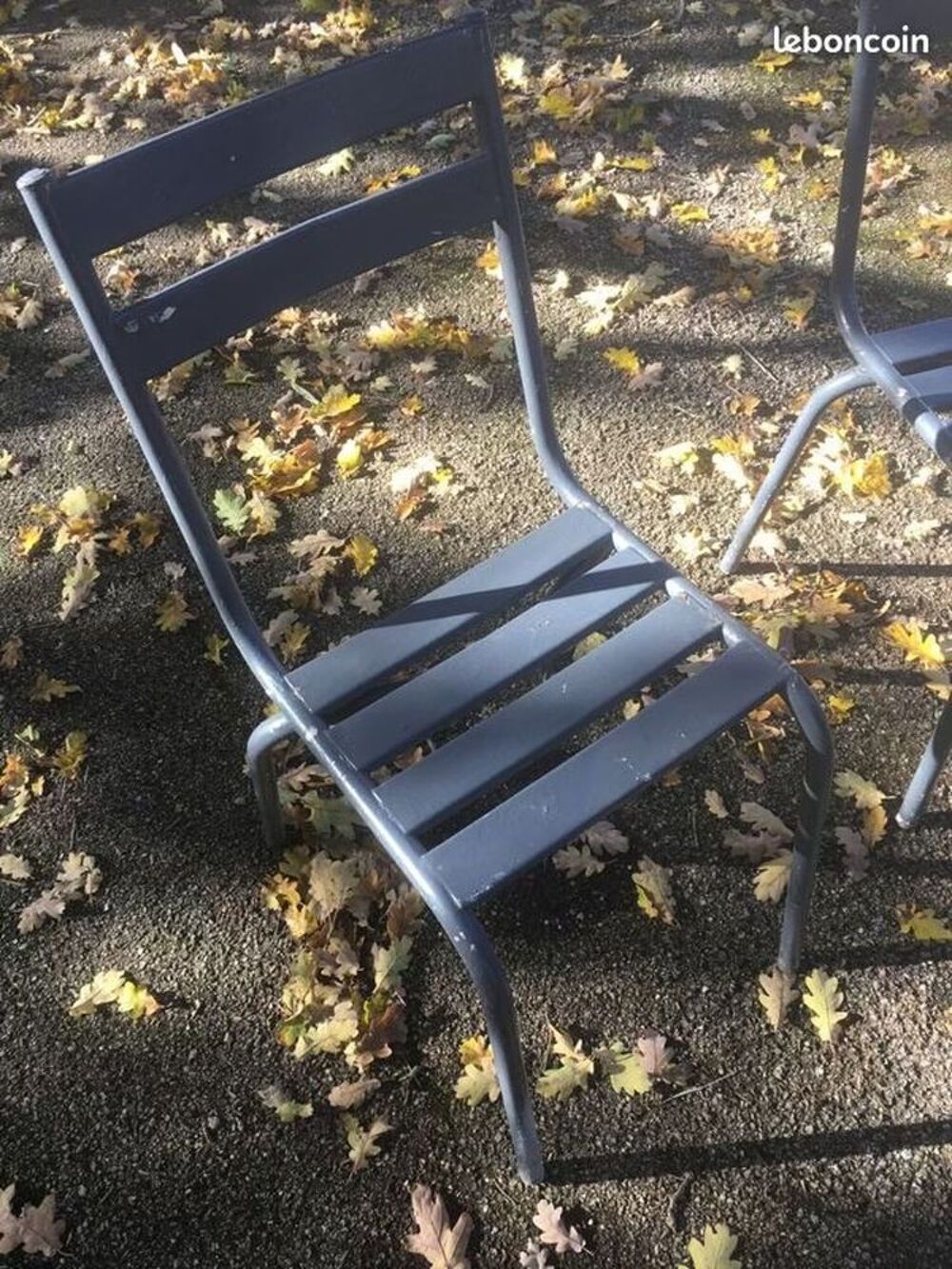 Salon de jardin ancien en fer / table / chaise Meubles