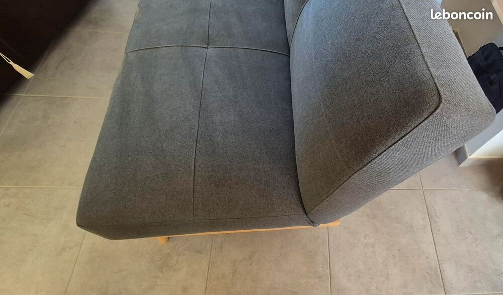 Canap&eacute; convertible couchage occasionnel ferme
Meubles