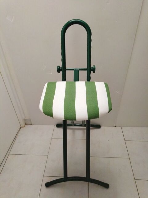 CHAISE POUR REPASSER
15 Malicorne-sur-Sarthe (72)