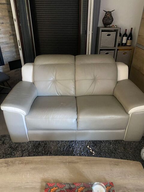 canaps cuir 400 Maxilly-sur-Lman (74)