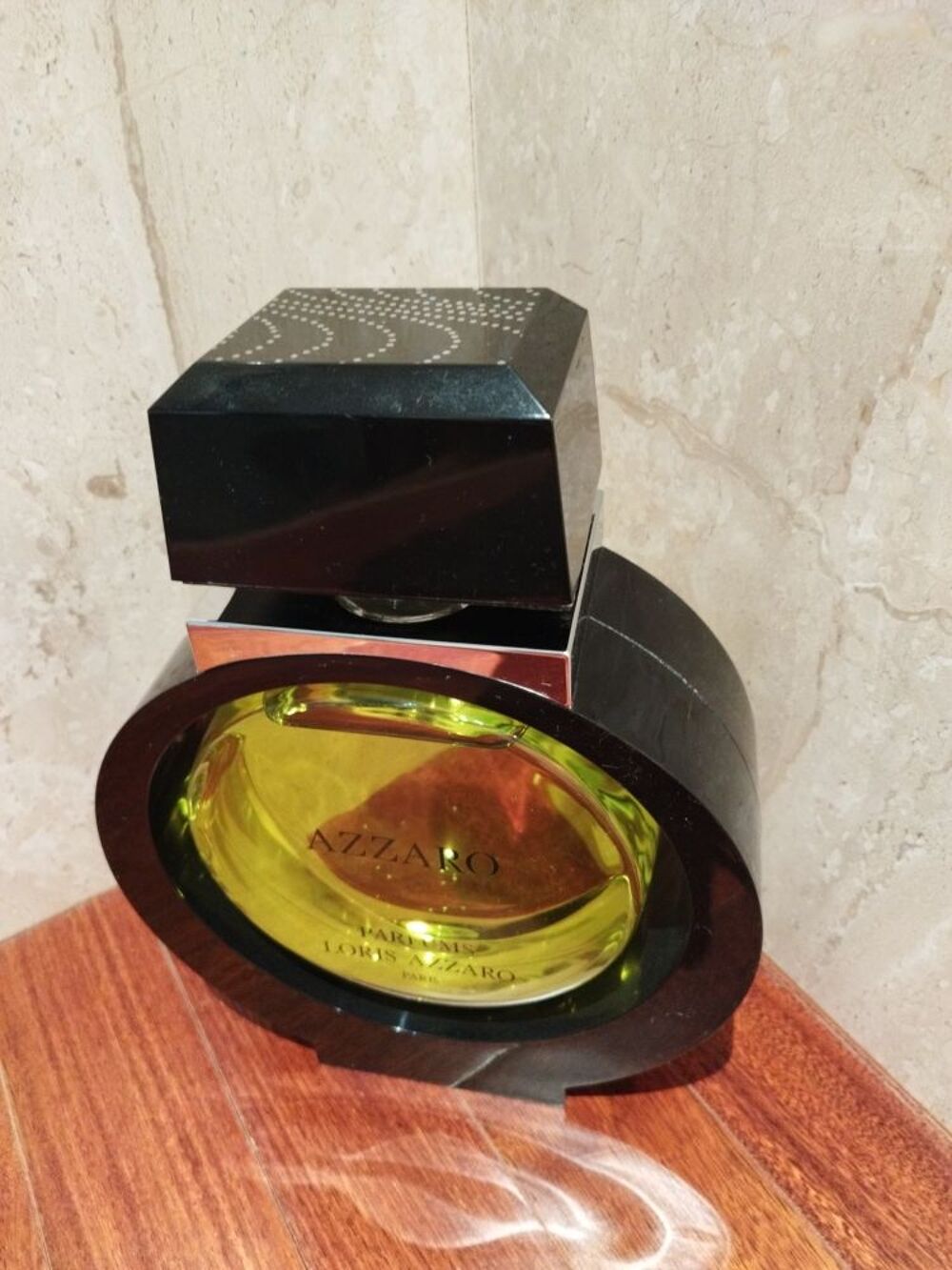 FLACON G&Eacute;ANT FACTICE DE PARFUM Décoration