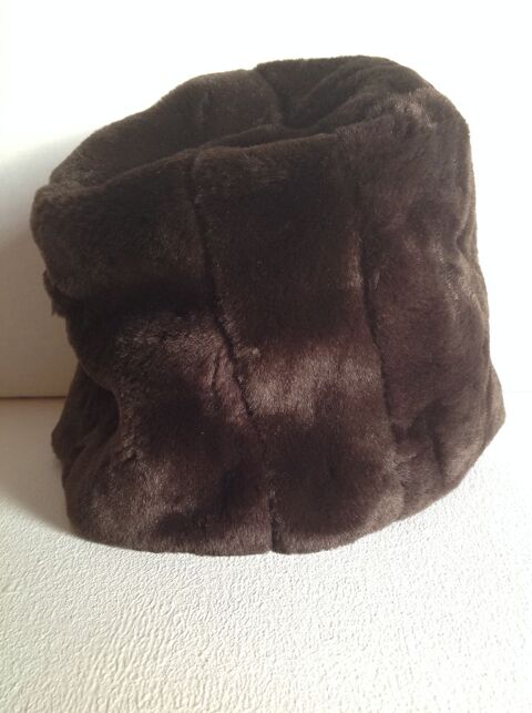 TOQUE �TAT NEUVE DE COULEUR MARRON DOUBL�E Envoi Possible 5 Tr�gunc (29)