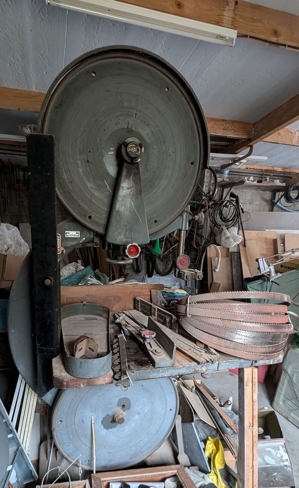 SCIE A RUBAN VOLANT DE 700 mm DE DIAMETRE Bricolage