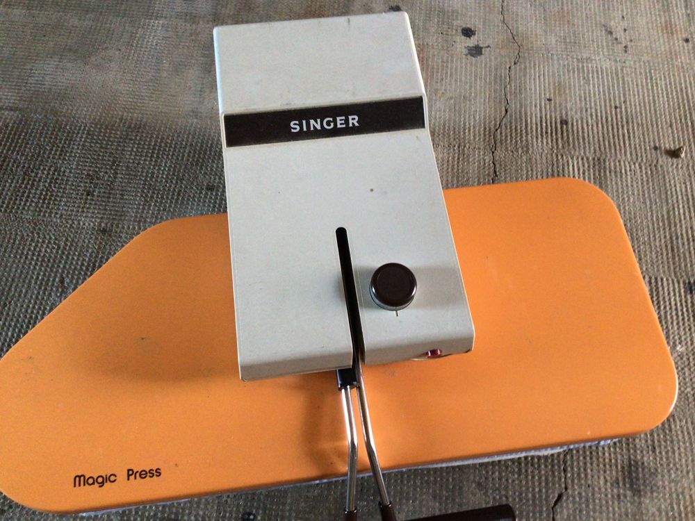 Presse &agrave; repasser Electroménager