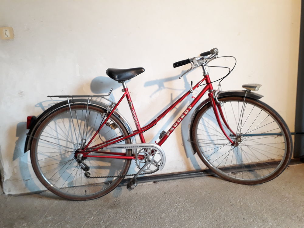 V&eacute;lo femme marque Peugeot Vélos