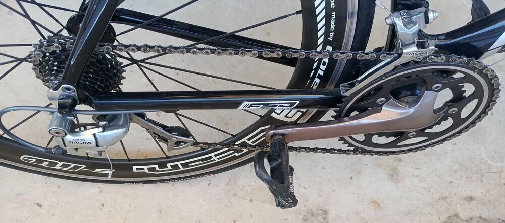 V&eacute;lo Scott en fibre de carbone Vélos